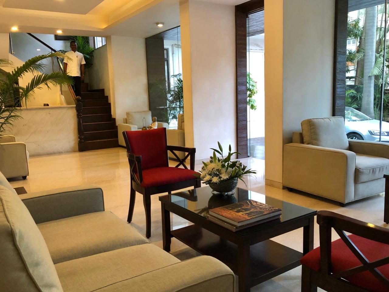 Hotel Ketan Пуне Екстер'єр фото